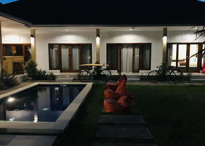 Villa Pintu Biru