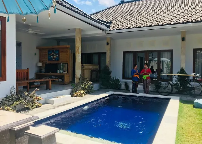 Pintu Biru Villa