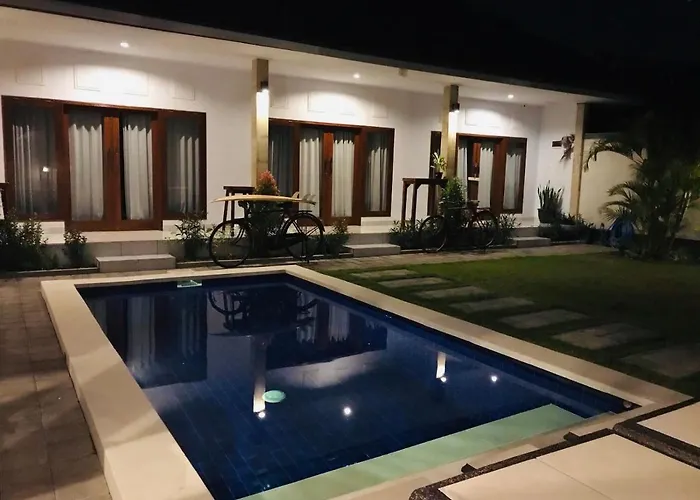 Villa Pintu Biru